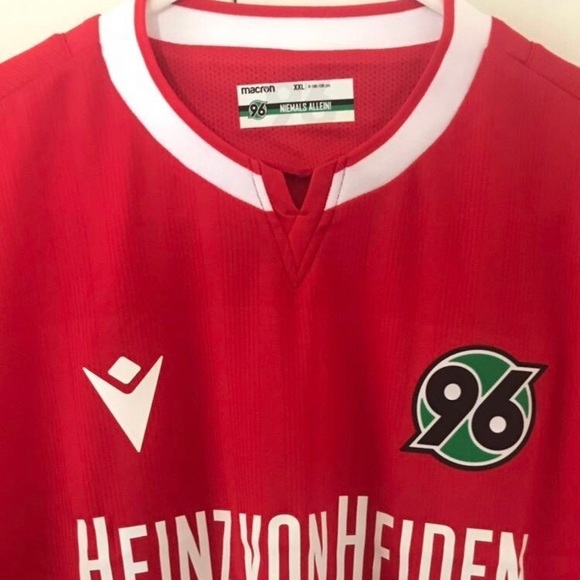 BNWT Macron Hannover 96 Home Kit - Picture 2 of 7